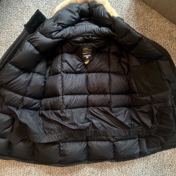 Canada Goose Expedition parka - Picture 3 of 17